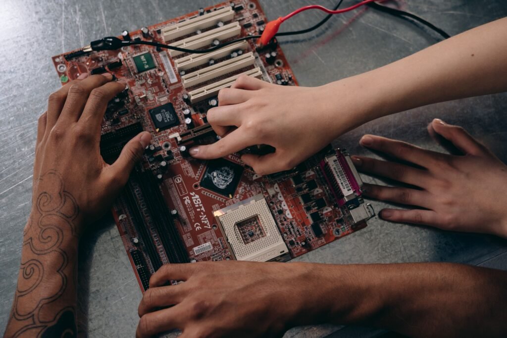 Neuromorphic chip design inspired by human brain neurons