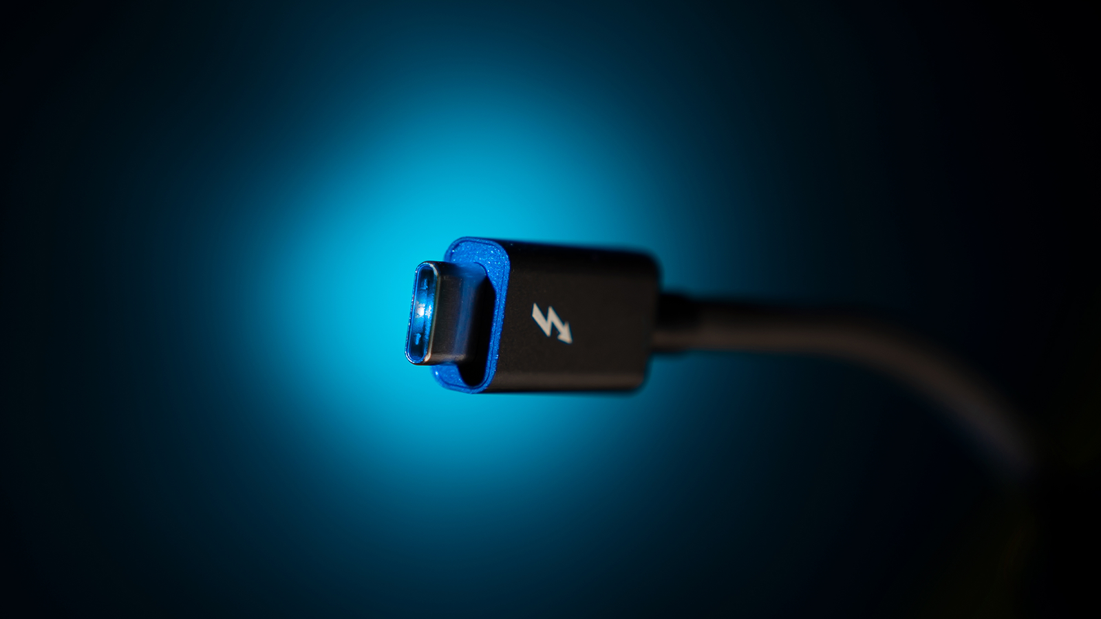 SB-C cable and port supporting USB4 Version 2 at 80Gbps