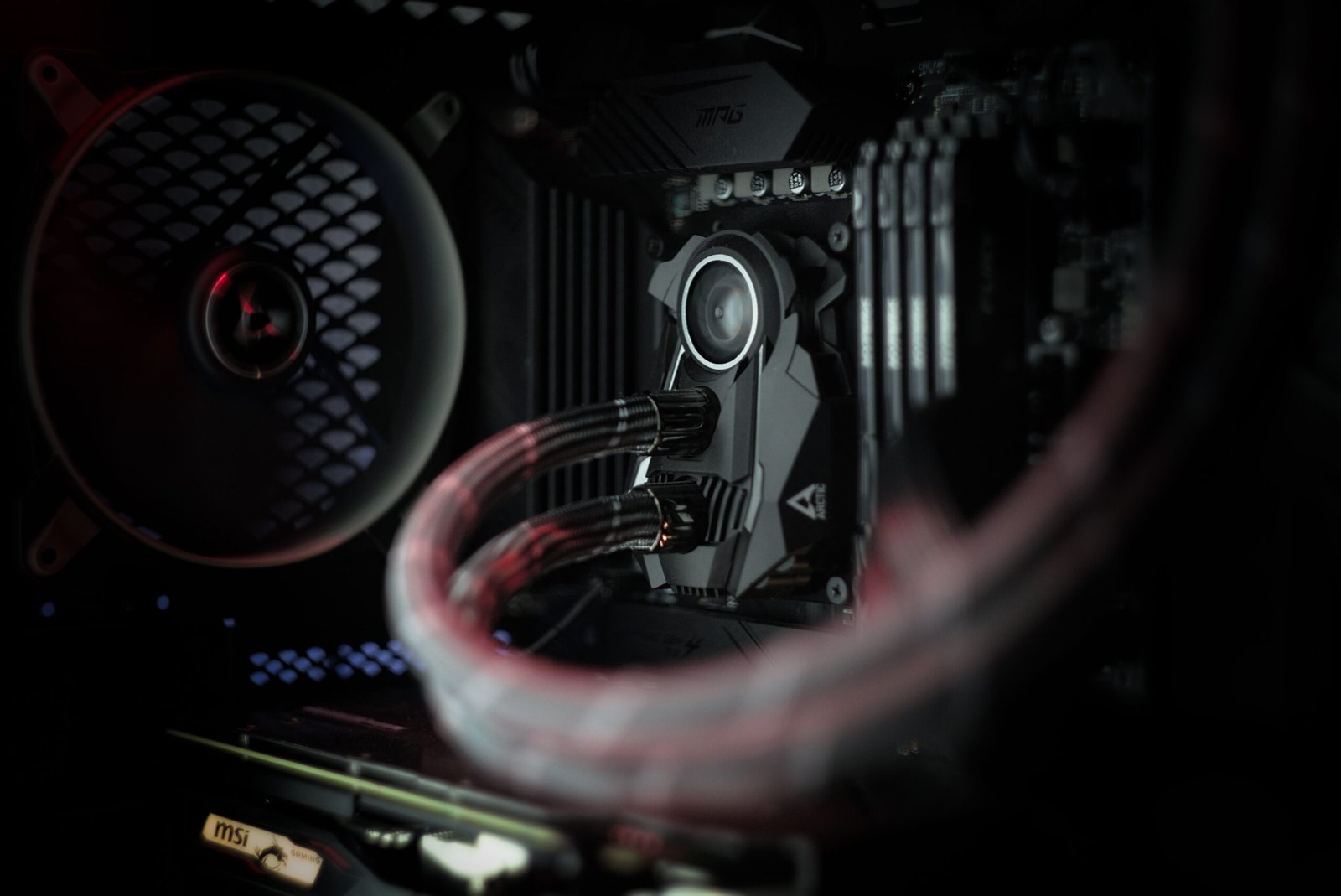 Quiet PC case with sound-dampening foam panels for silent PC cooling